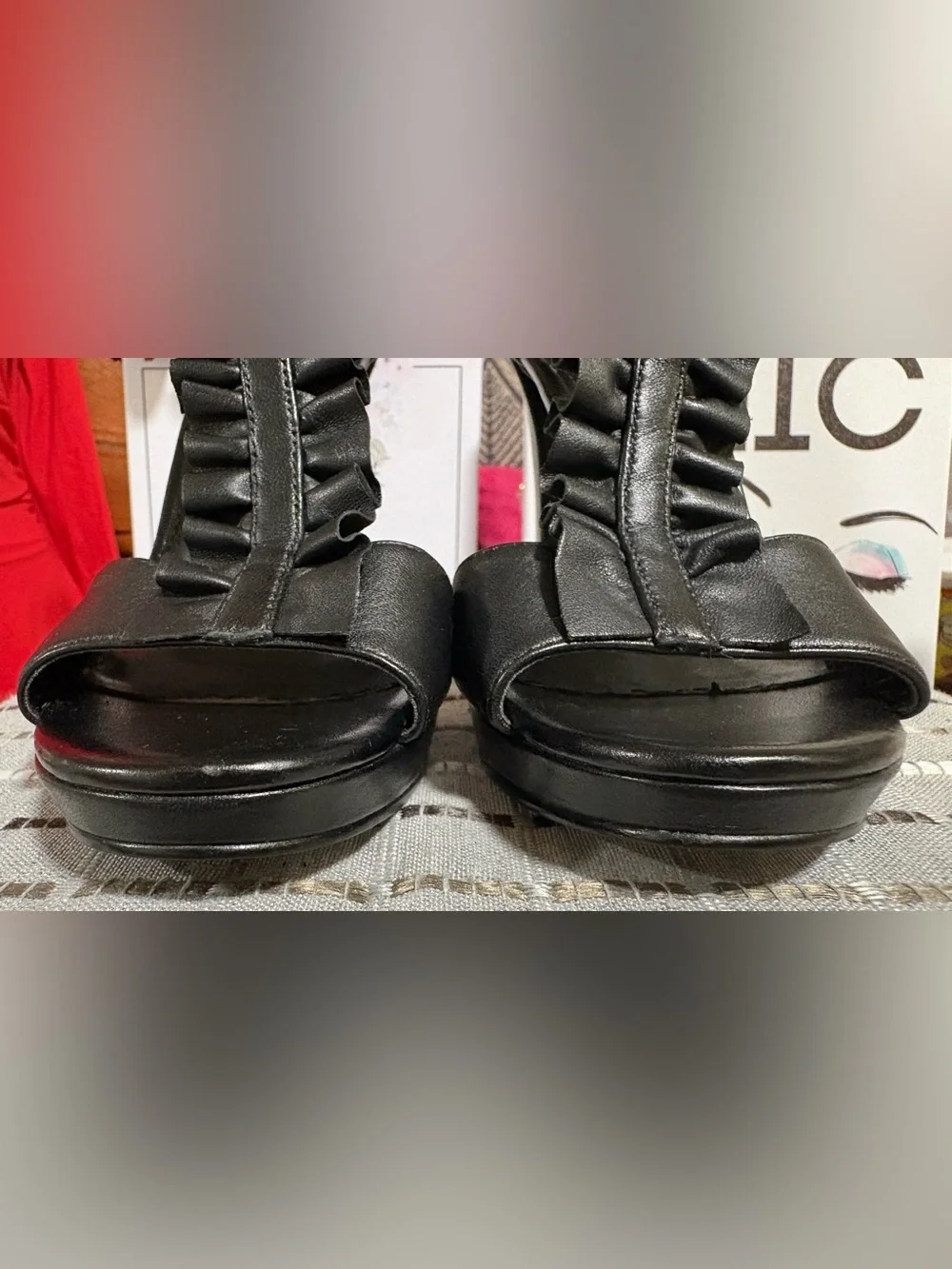 Michael Kors Bella Open Toe Ruffled Leather Platform Sandal Black, Size 6 M